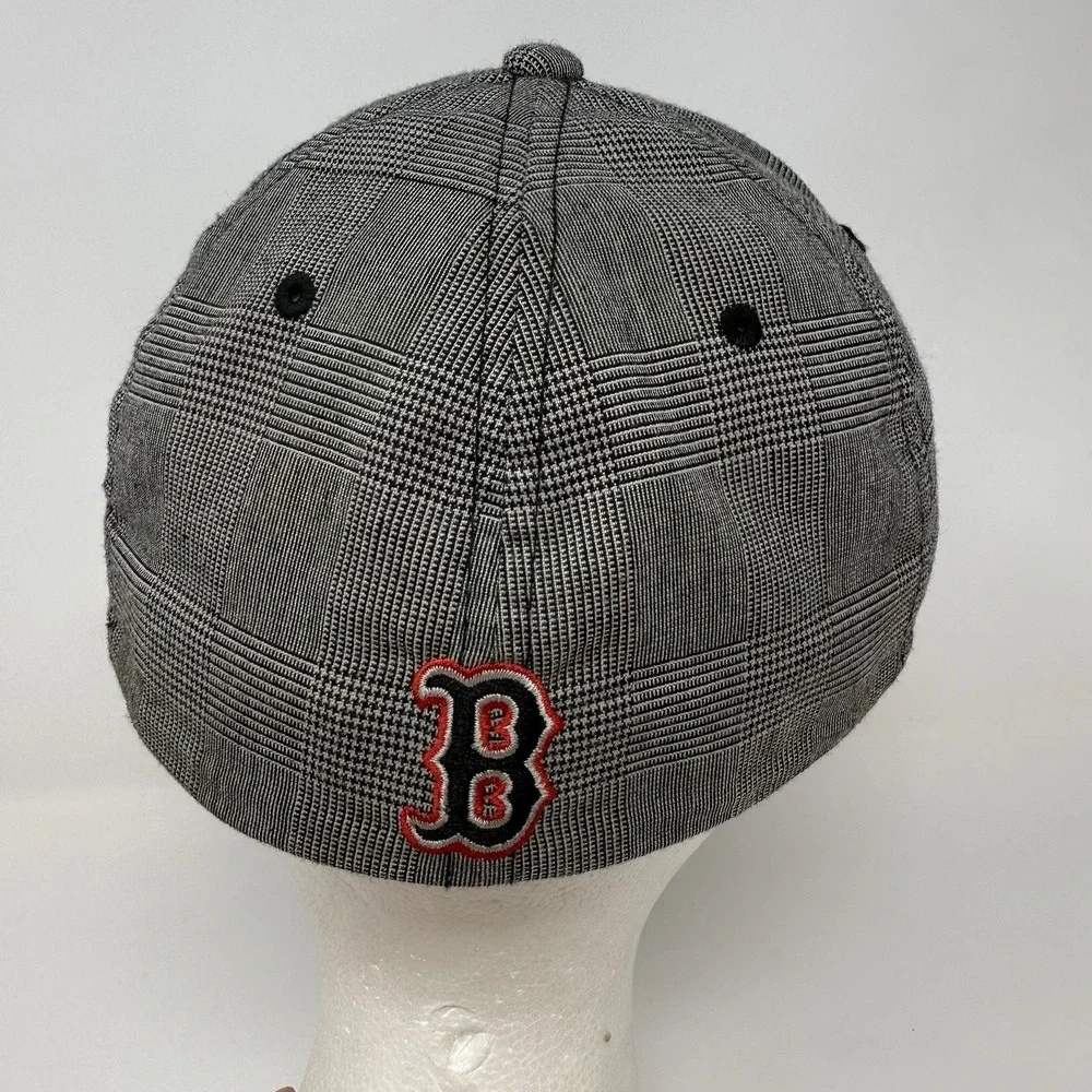Boston Red Socks '47‎ Brand Gray Plaid Baseball Hat Cap Size M-L FlexFit